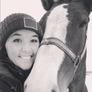 Meet your Posher, Stephanie